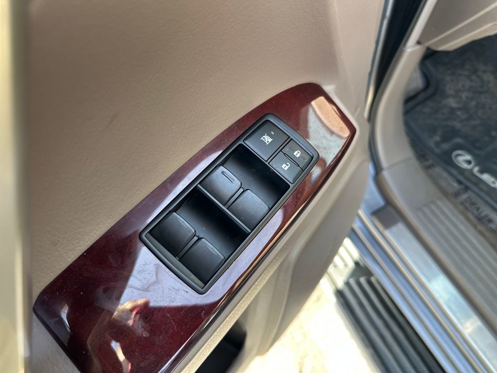 Used 2015 Lexus GX 460 w/ Premium Package image 12