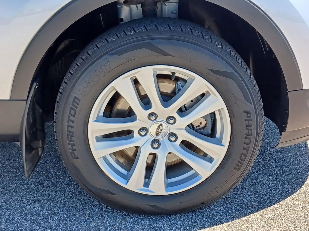 Used 2019 Ford Explorer XLT AWD/4WD image 5