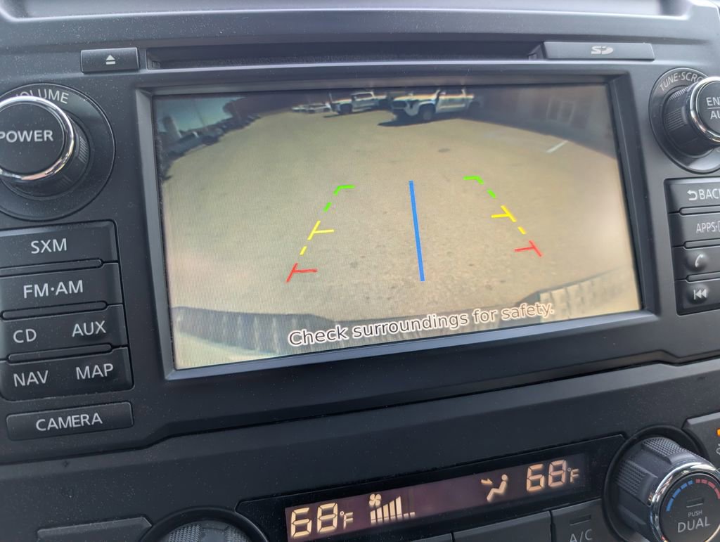 Used 2018 Nissan Titan SV w/ SV Convenience Package image 15