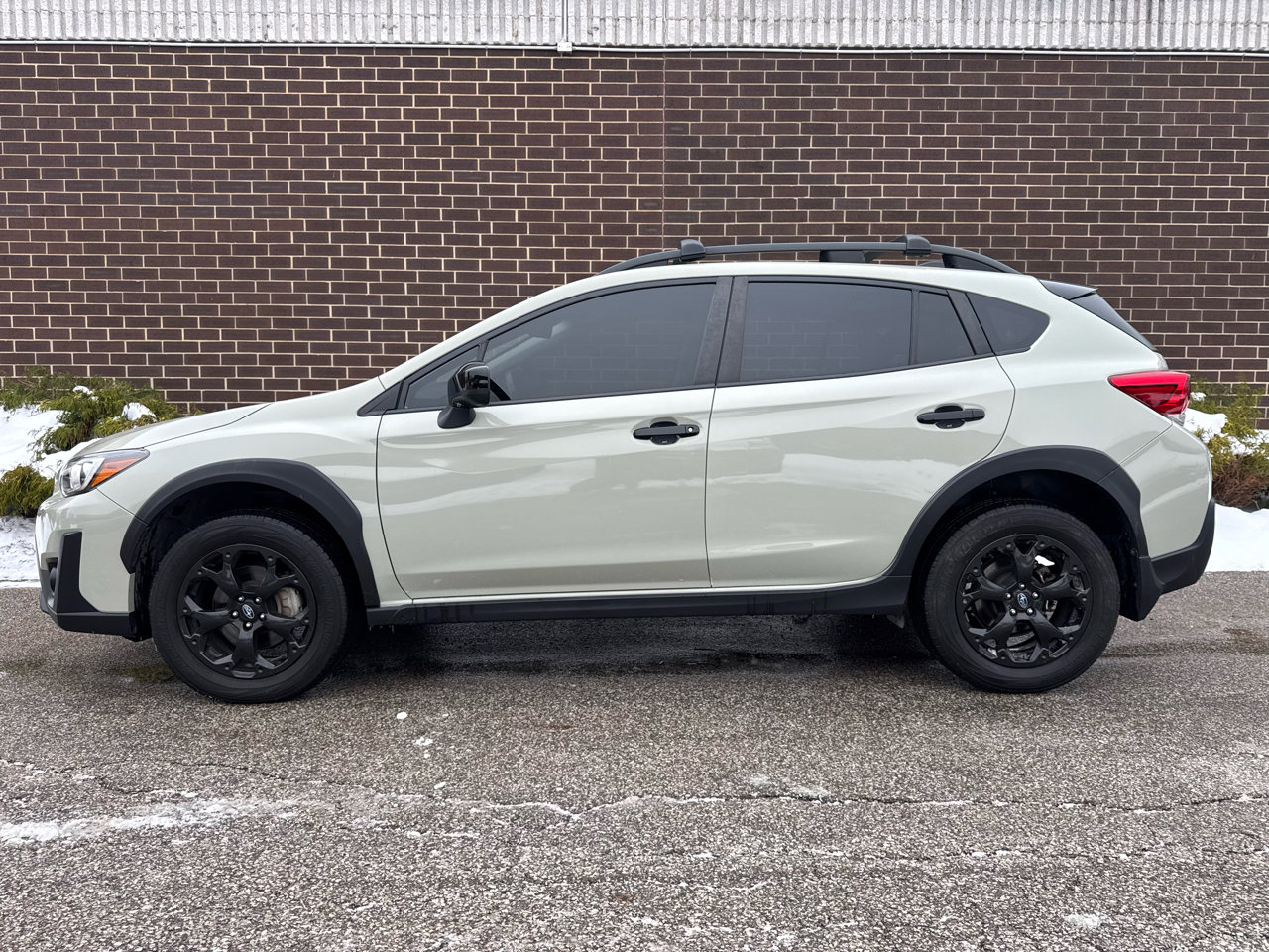 Used 2023 Subaru Crosstrek 2.0i Premium w/ Special Edition image 2