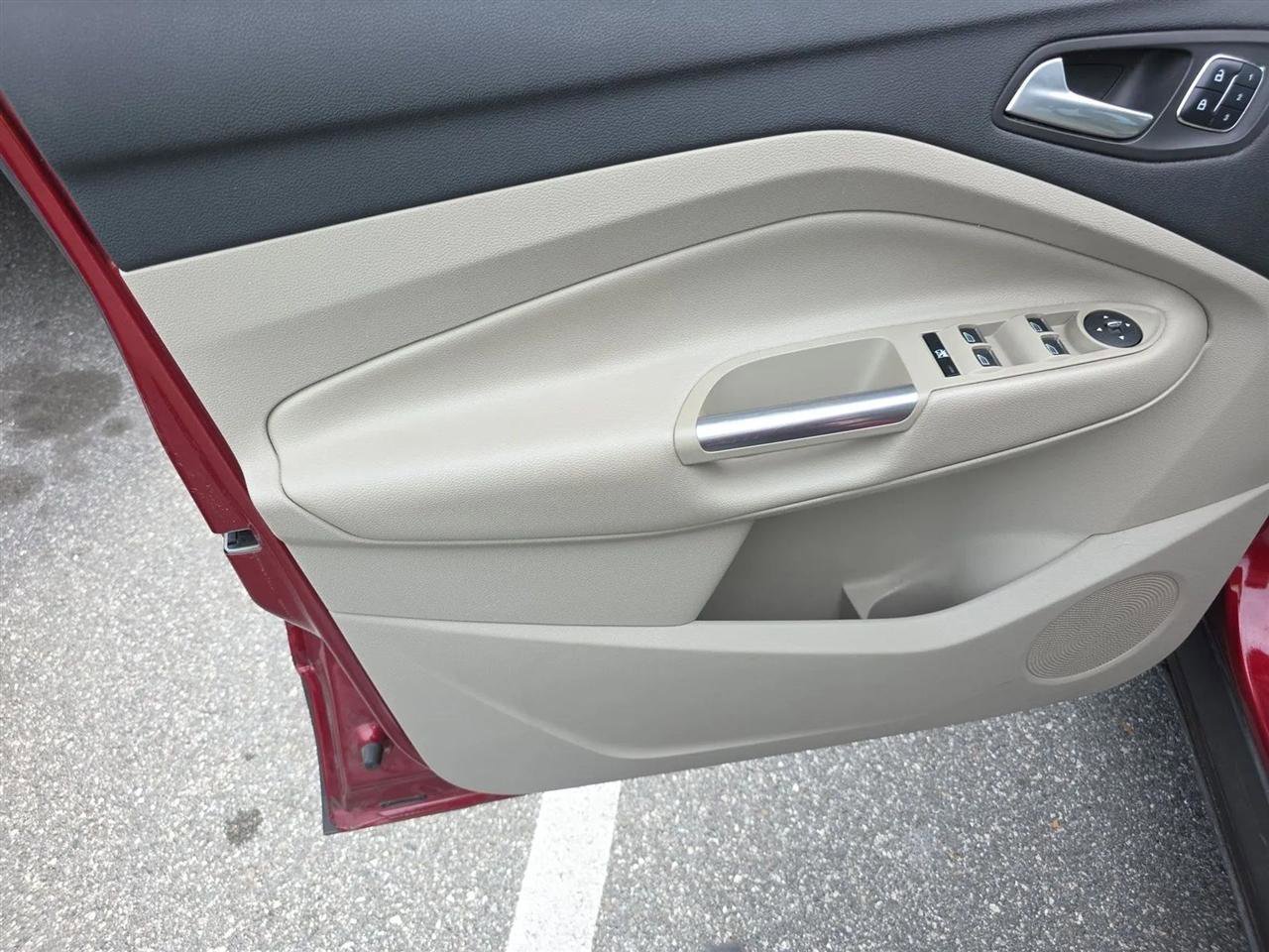 Used 2016 Ford Escape Titanium w/ Equipment Group 301A image 14