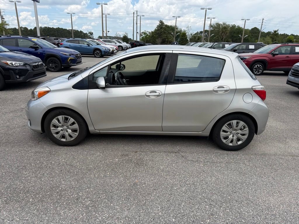 Used 2013 Toyota Yaris LE FWD image 11