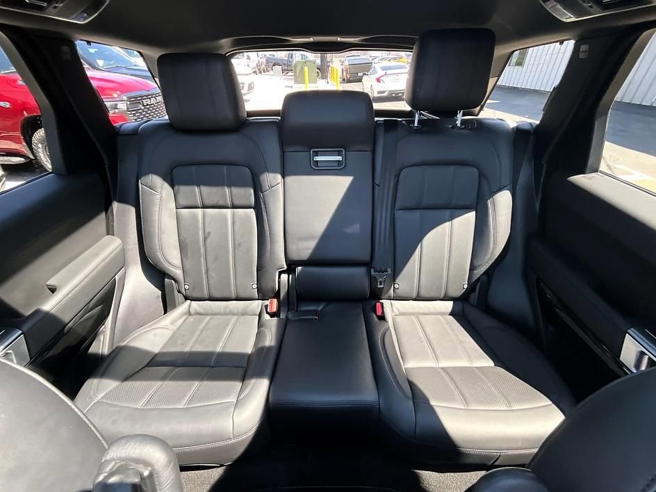 Used 2019 Land Rover Range Rover Sport Supercharged image 38