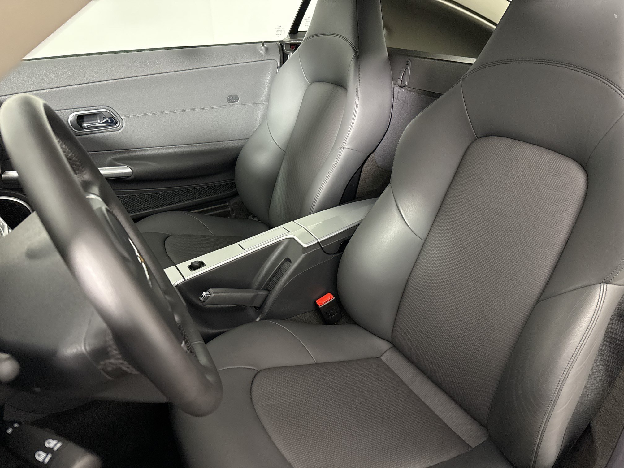 Used 2004 Chrysler Crossfire Coupe RWD image 21