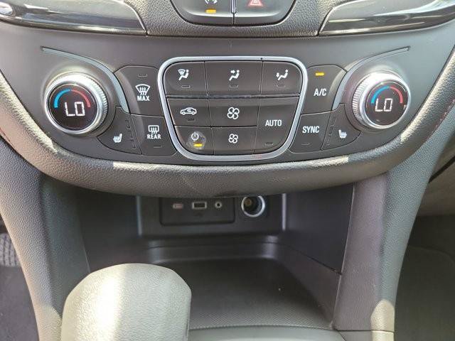 Used 2022 Chevrolet Equinox RS AWD/4WD image 30