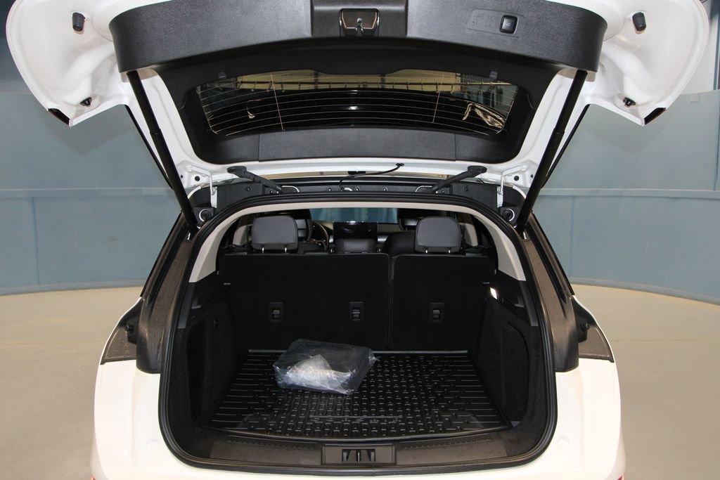 Used 2024 Lincoln Corsair Grand Touring w/ Equipment Group 302A image 44