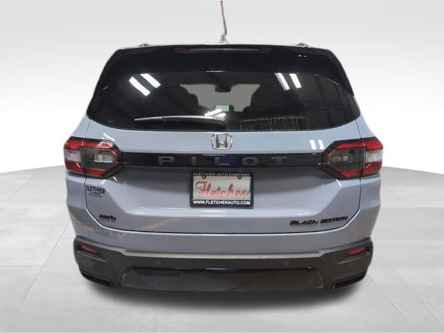 New 2026 Honda Pilot Black Edition image 5