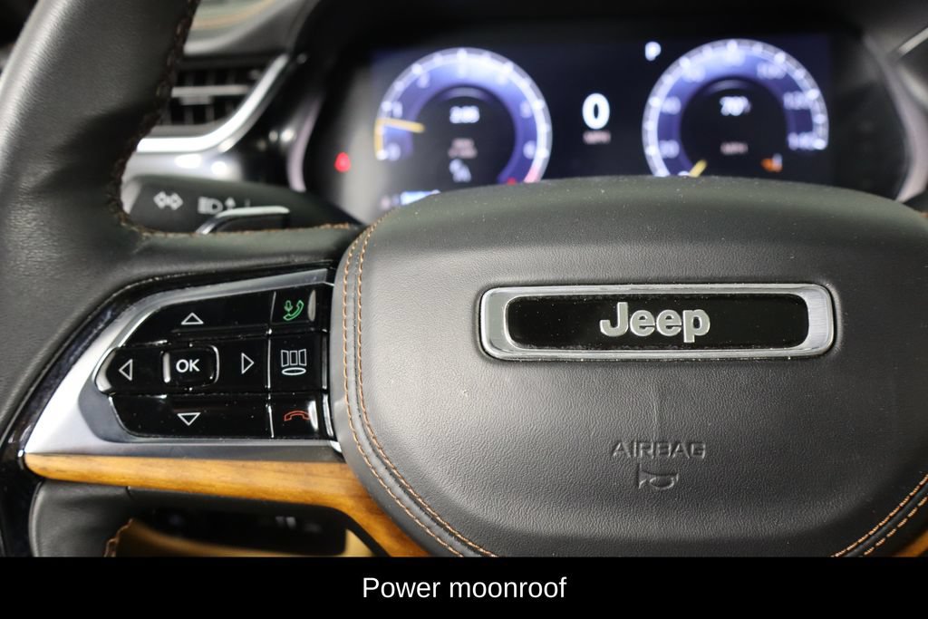 Used 2023 Jeep Grand Cherokee Summit AWD/4WD image 8