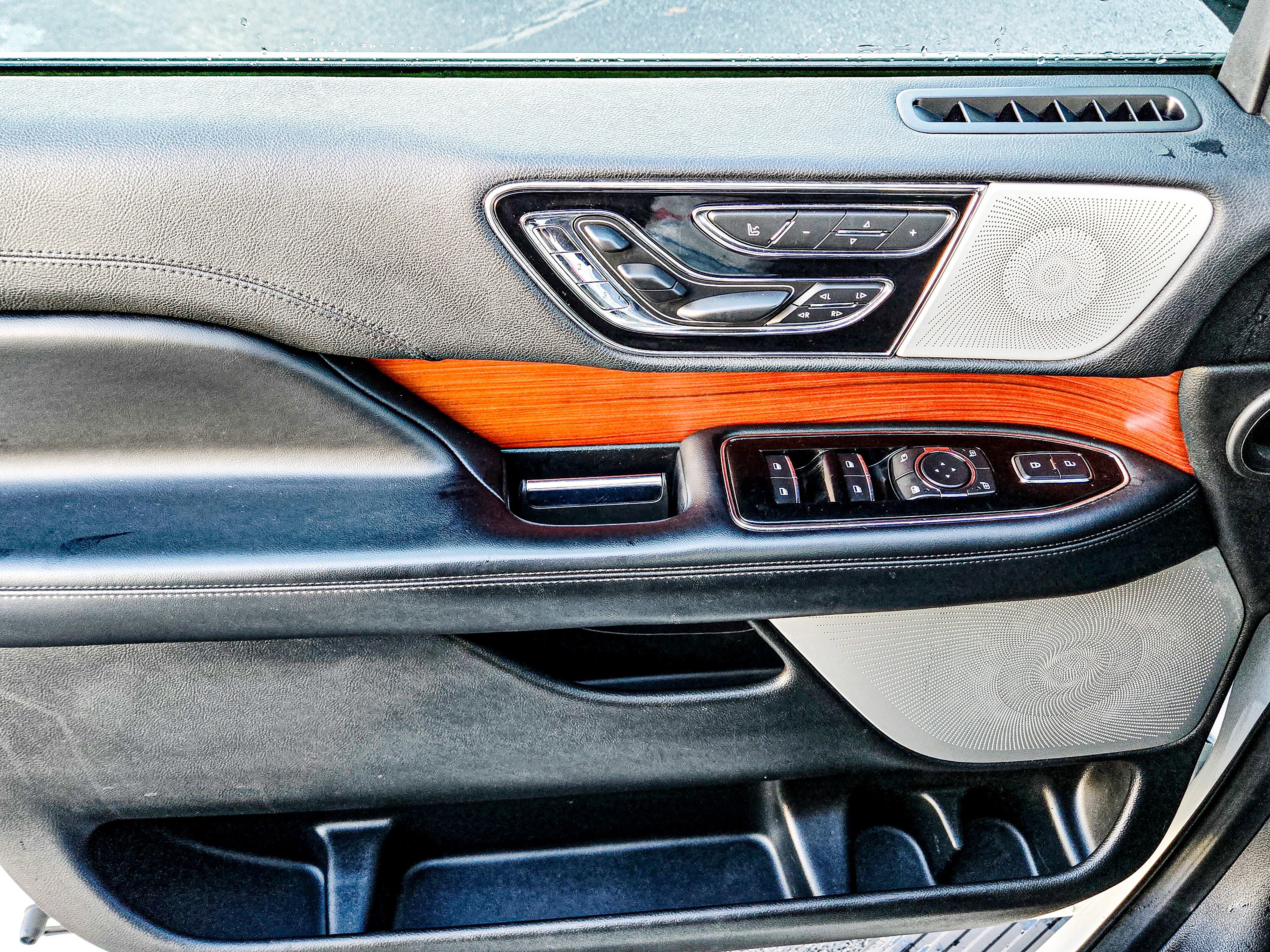 Used 2020 Lincoln Navigator Reserve image 20