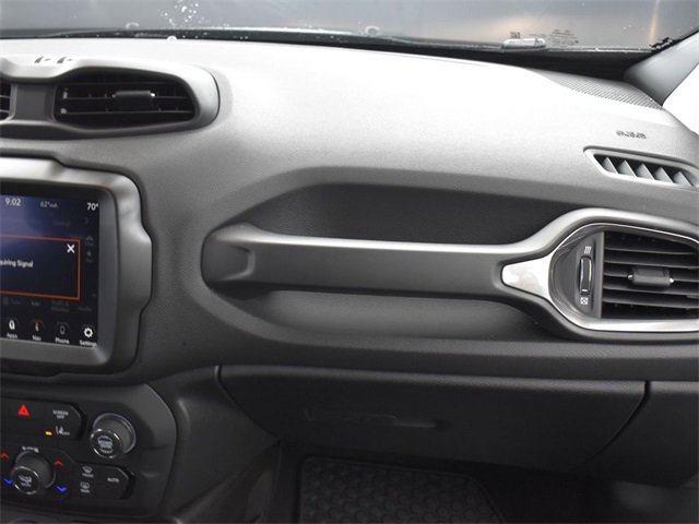 Used 2023 Jeep Renegade Latitude w/ Premium Group image 42