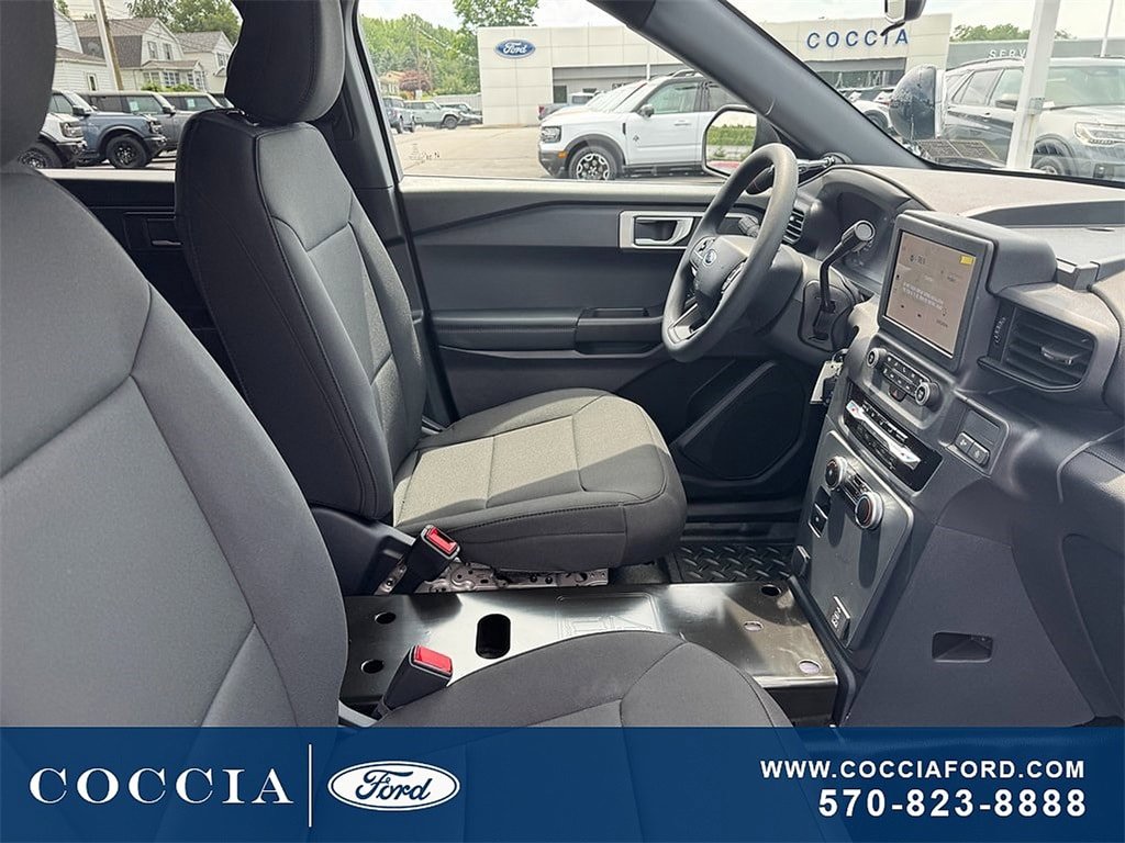 New 2025 Ford Explorer 4WD Police Interceptor image 29