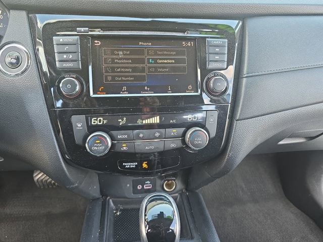Used 2020 Nissan Rogue SV FWD image 9