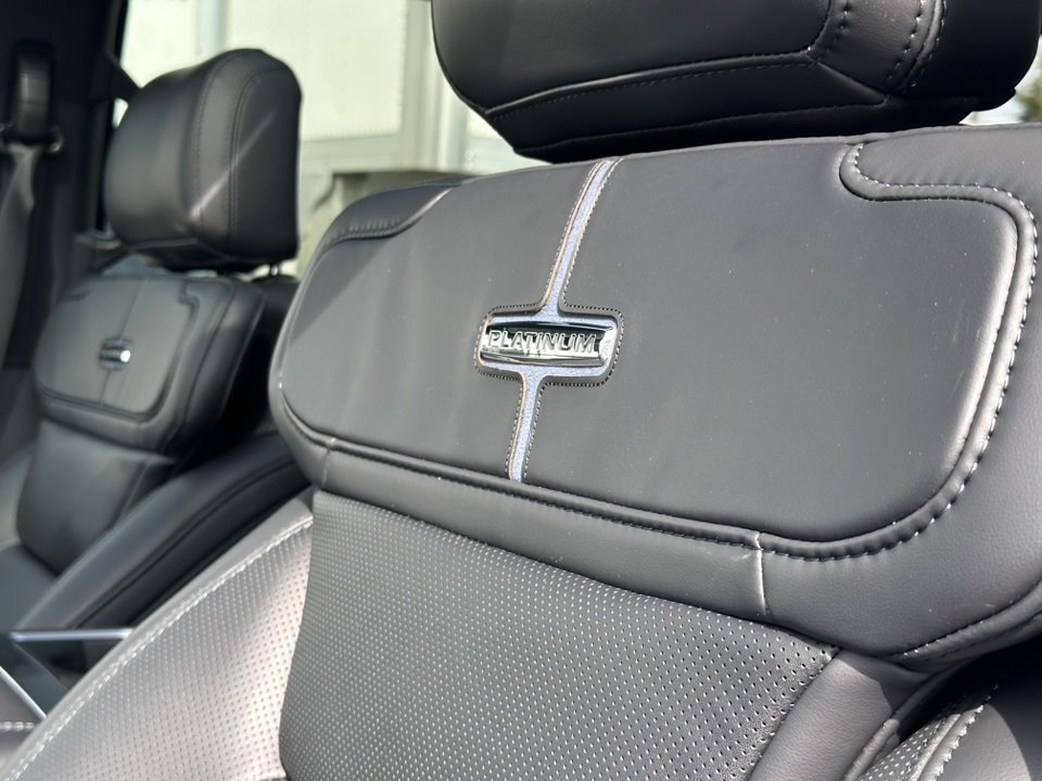 New 2025 Ford F250 Platinum image 21