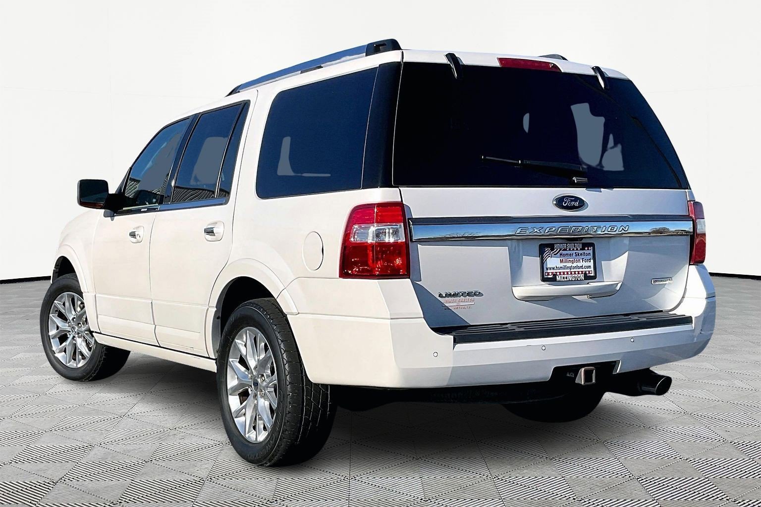 Used 2017 Ford Expedition Limited w/ Equipment Group 301A image 10