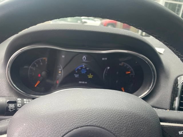 Used 2020 Jeep Grand Cherokee Laredo w/ Laredo X Package RWD image 19