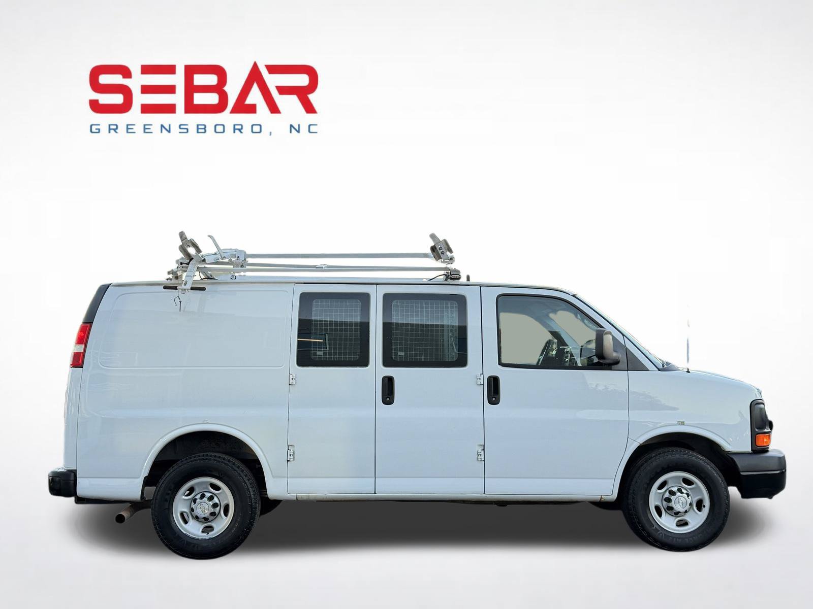 Used 2015 Chevrolet Express 2500 RWD image 7