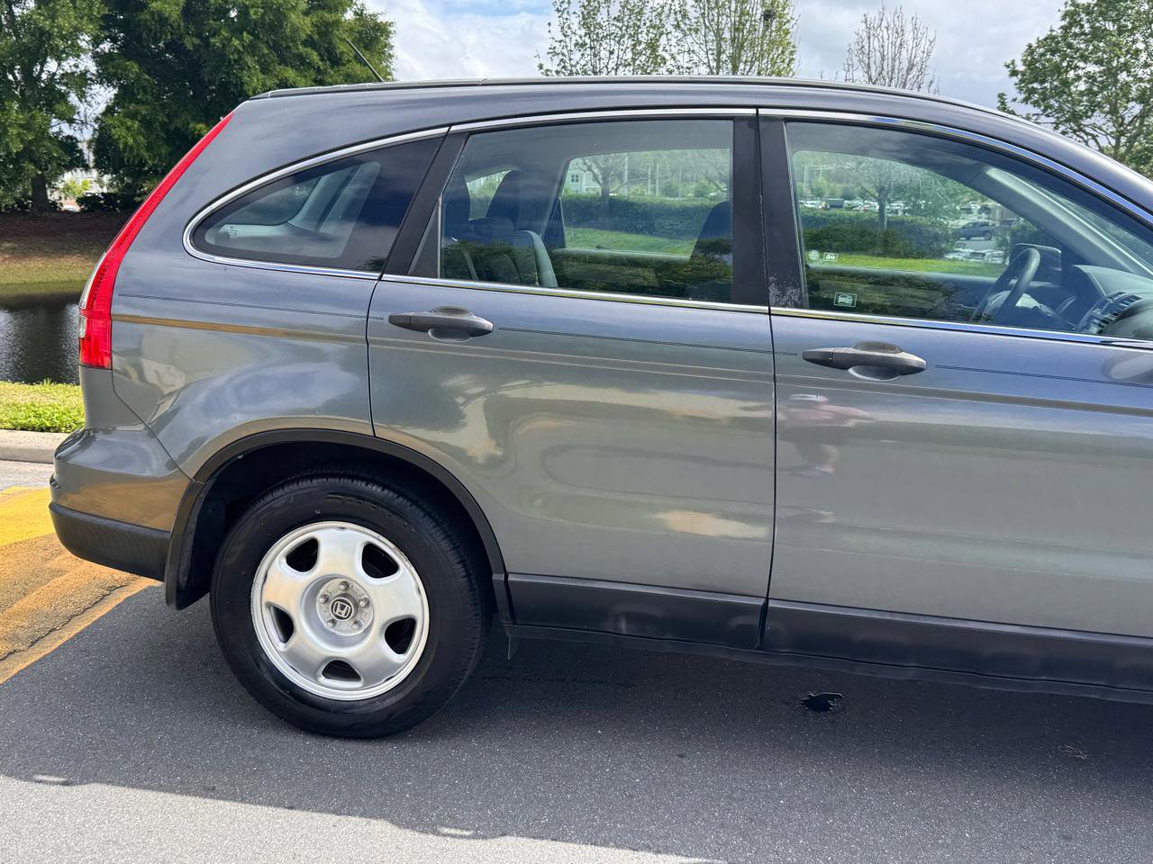 Used 2011 Honda CR-V LX image 31