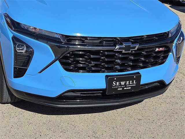 Used 2024 Chevrolet Trax RS image 7