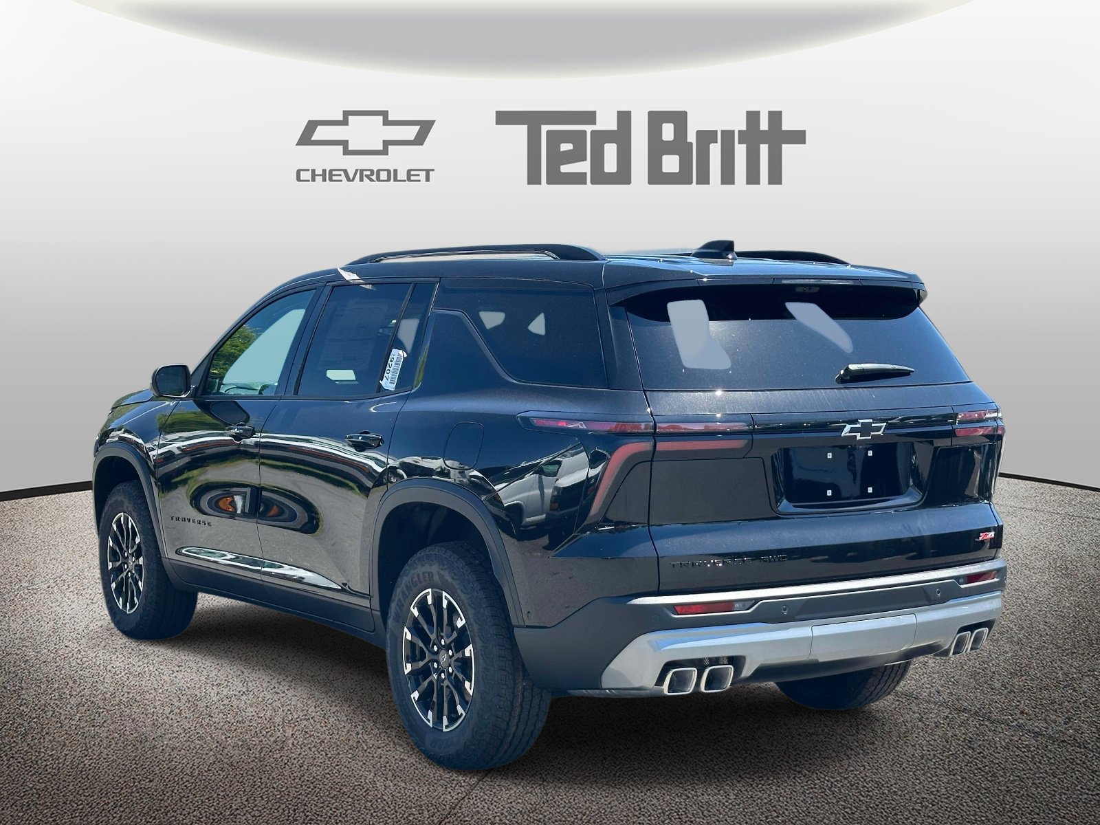 New 2026 Chevrolet Traverse Z71 w/ Enhanced Driving Package AWD/4WD image 6