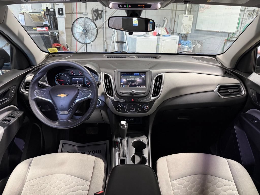 Used 2019 Chevrolet Equinox LS w/ LS Convenience Package AWD/4WD image 6