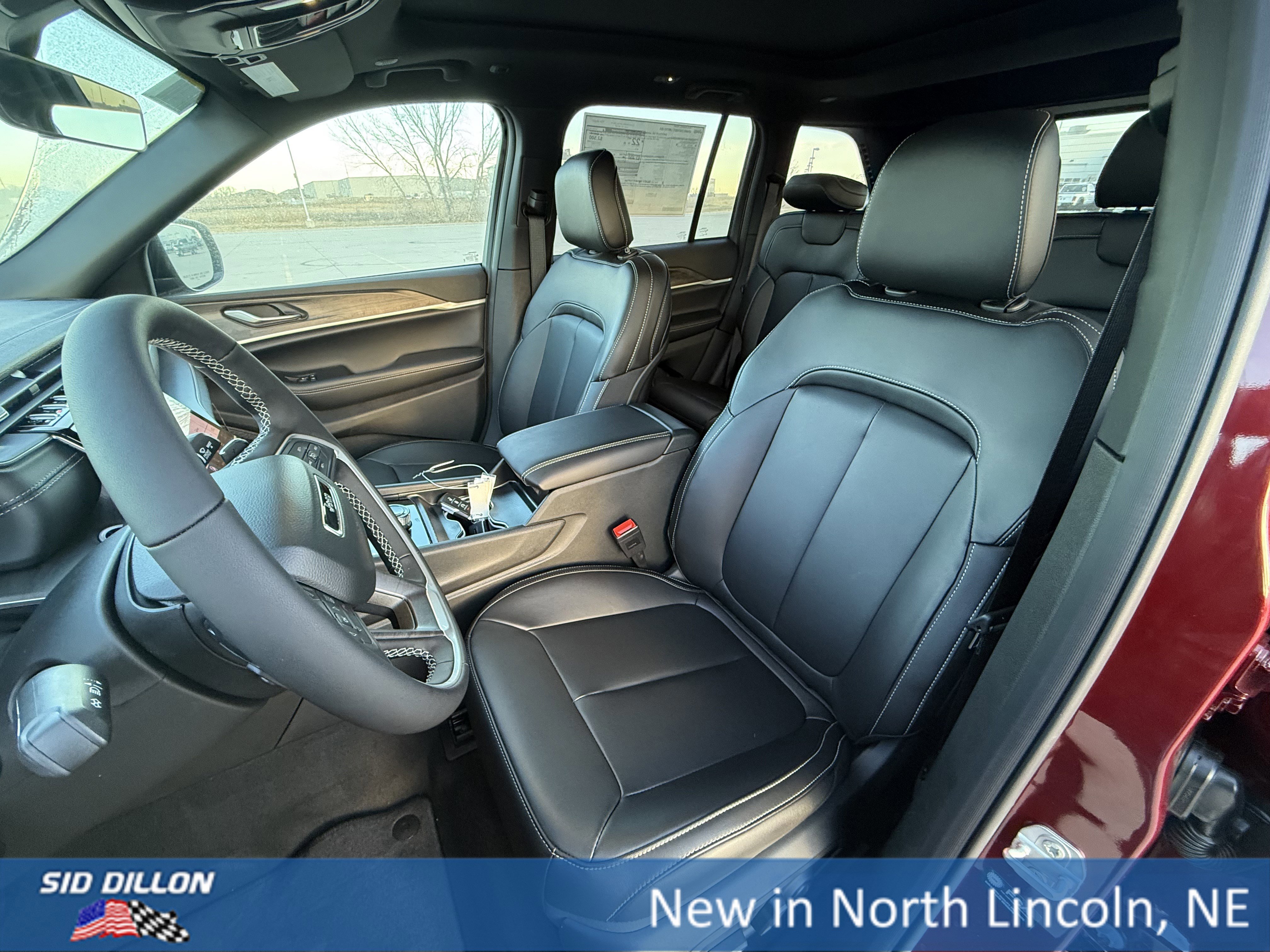 New 2025 Jeep Grand Cherokee Limited image 14