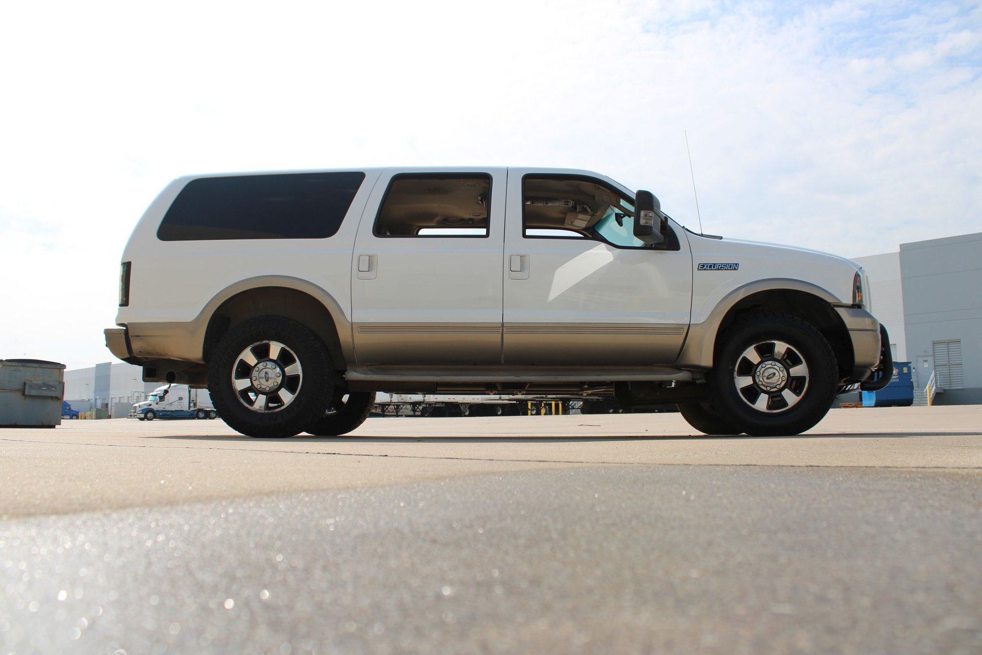 Used 2005 Ford Excursion Eddie Bauer RWD image 19