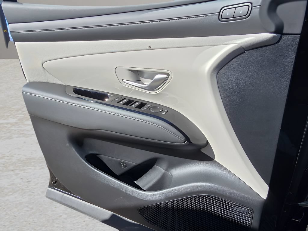 New 2026 Hyundai Tucson Limited AWD/4WD image 18