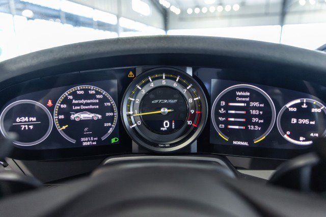 Used 2023 Porsche 911 GT3 RS RWD image 52