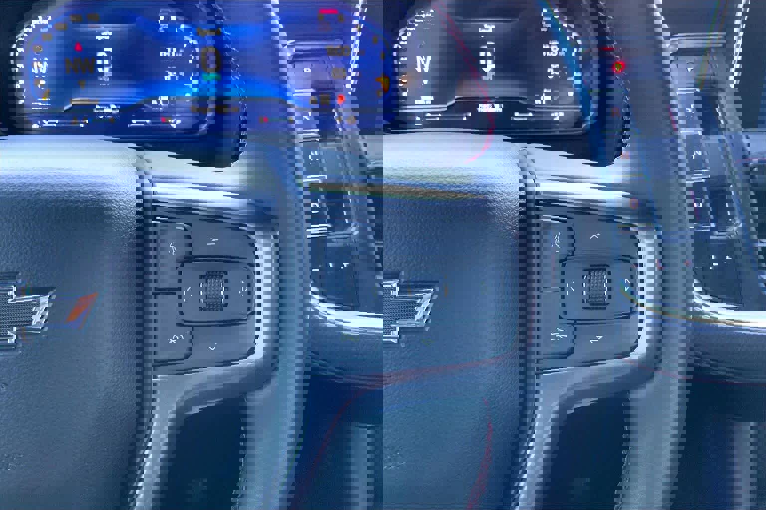 Used 2023 Chevrolet Suburban RST w/ Luxury Package image 25