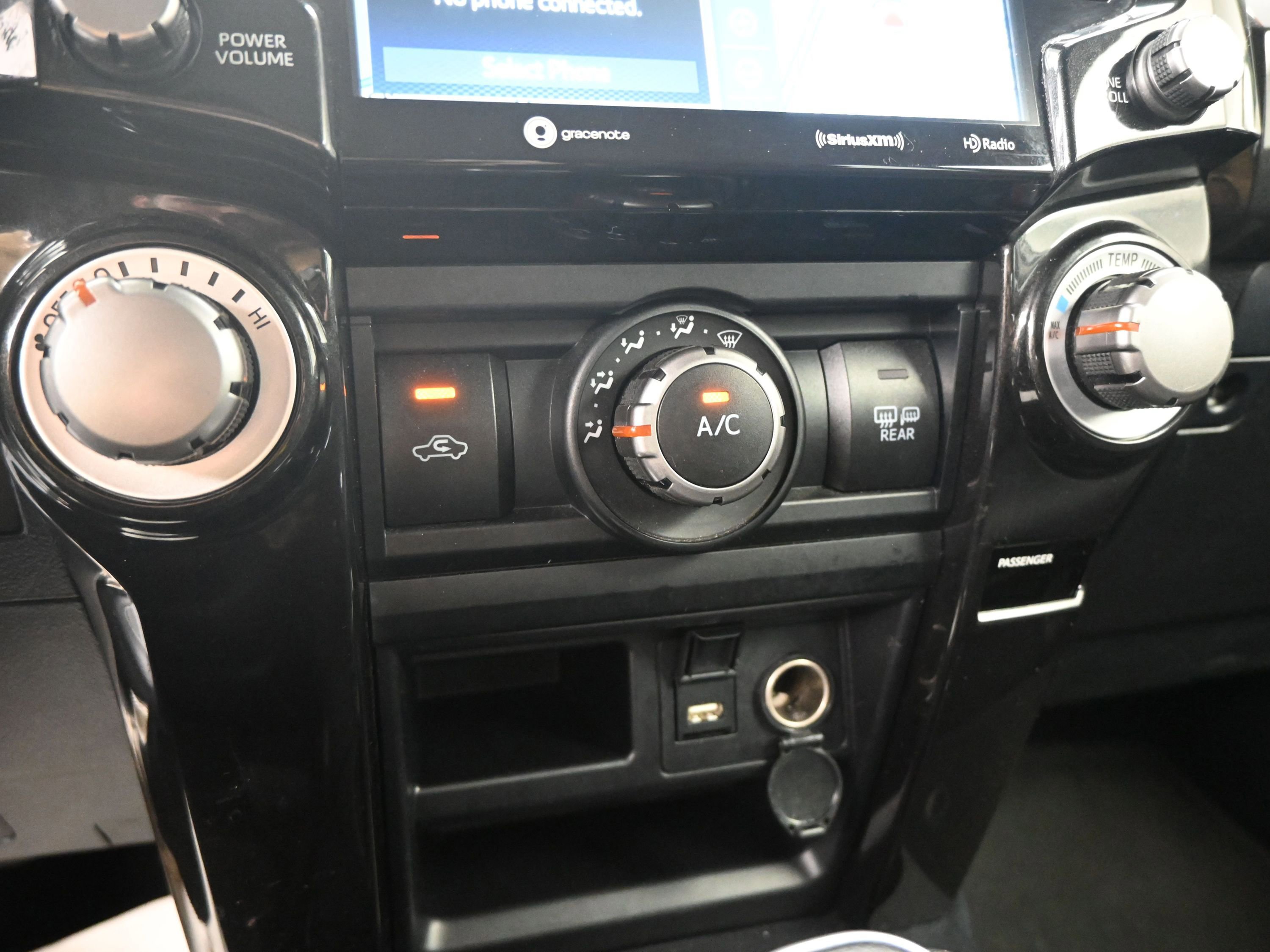 Certified 2024 Toyota 4Runner TRD Off-Road Premium image 30