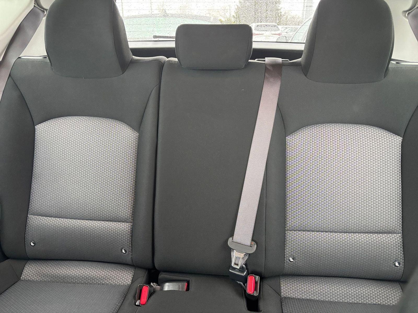 Used 2025 Kia Soul LX w/ LX Technology Package FWD image 36