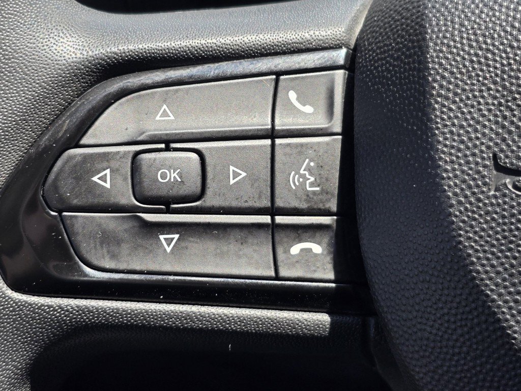 Used 2025 RAM ProMaster 2500 FWD image 13