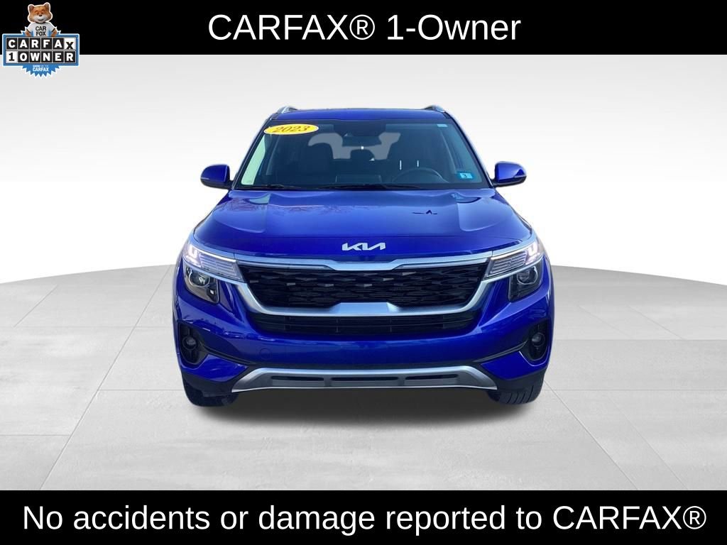 Certified 2023 Kia Seltos EX image 2