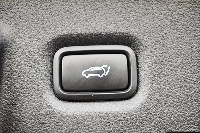 Certified 2022 Hyundai Santa Fe SEL Convenience AWD/4WD image 16