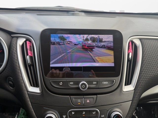 Used 2024 Chevrolet Malibu LT image 21
