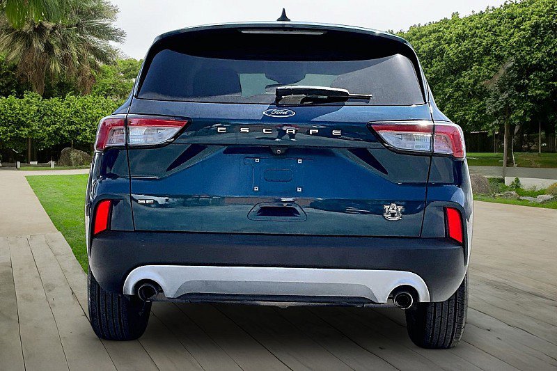 Used 2020 Ford Escape SE image 4