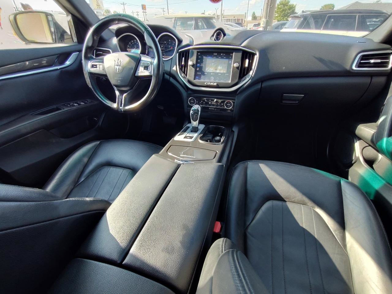 Used 2016 Maserati Ghibli RWD image 40