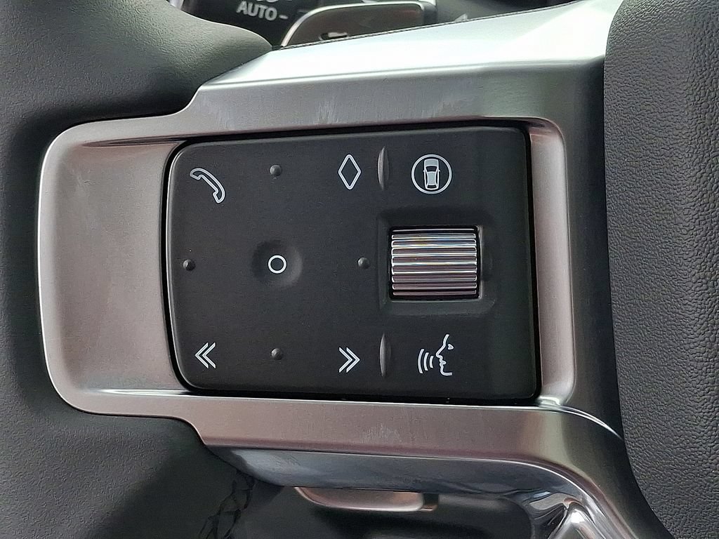 Used 2026 Land Rover Discovery S AWD/4WD image 16