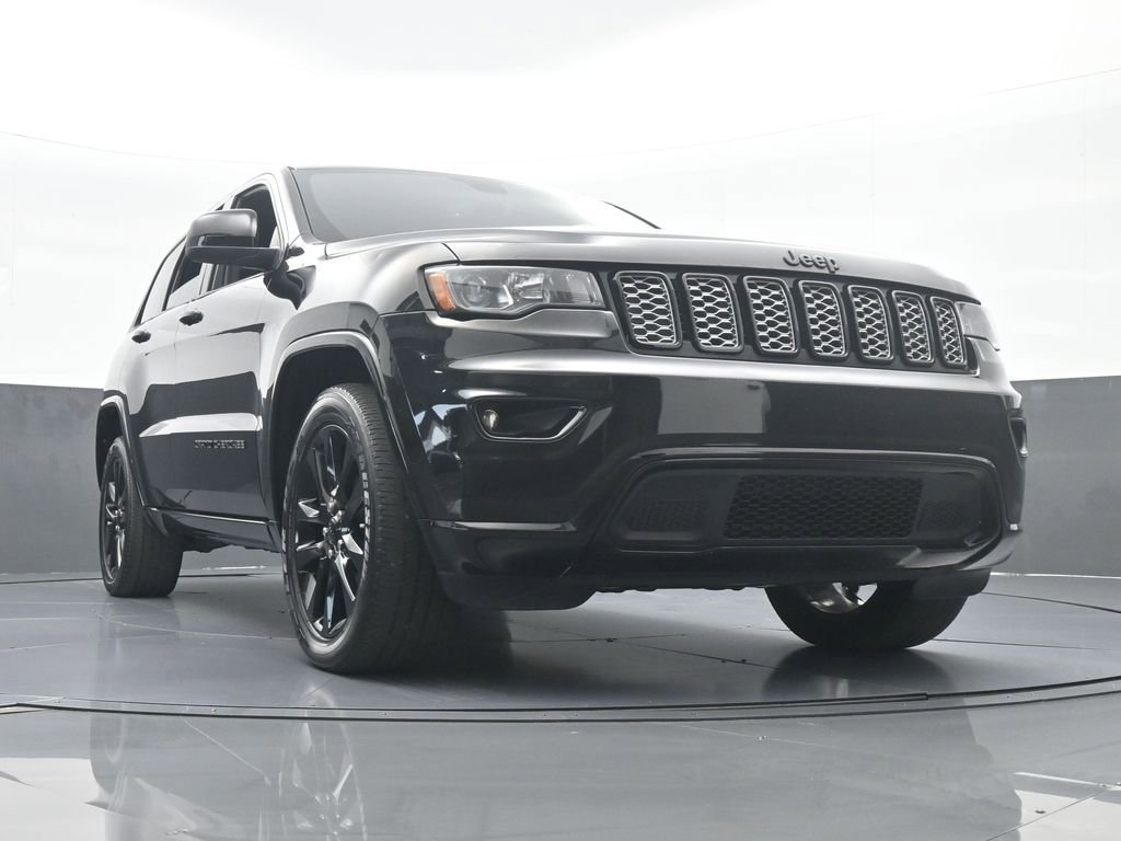 Used 2020 Jeep Grand Cherokee Altitude image 64