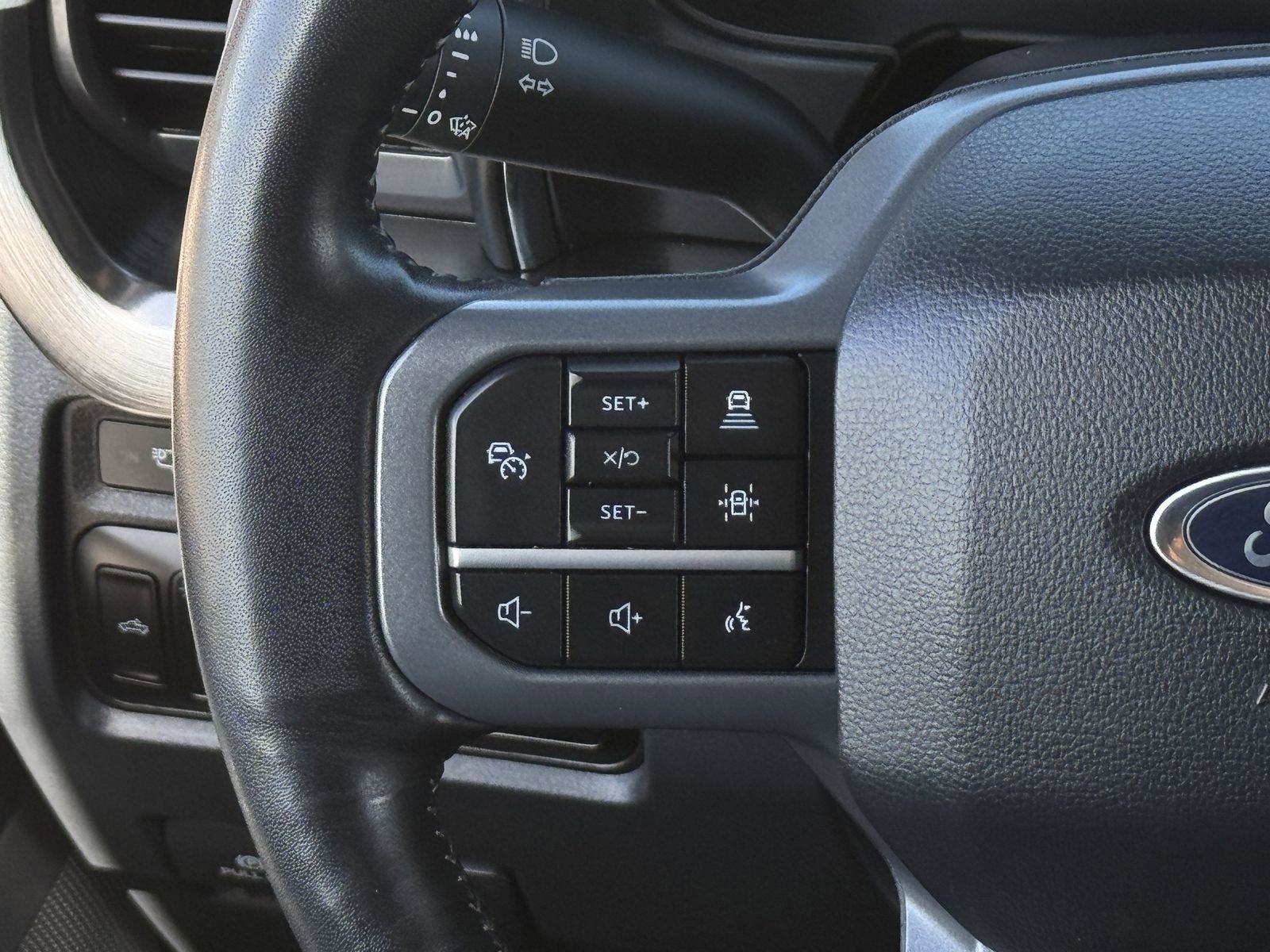 Used 2024 Ford F250 Lariat w/ Lariat Ultimate Package image 17