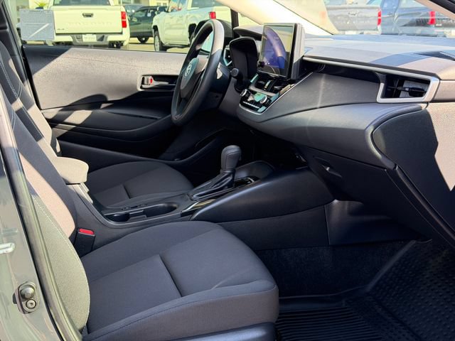 Used 2025 Toyota Corolla LE FWD image 19