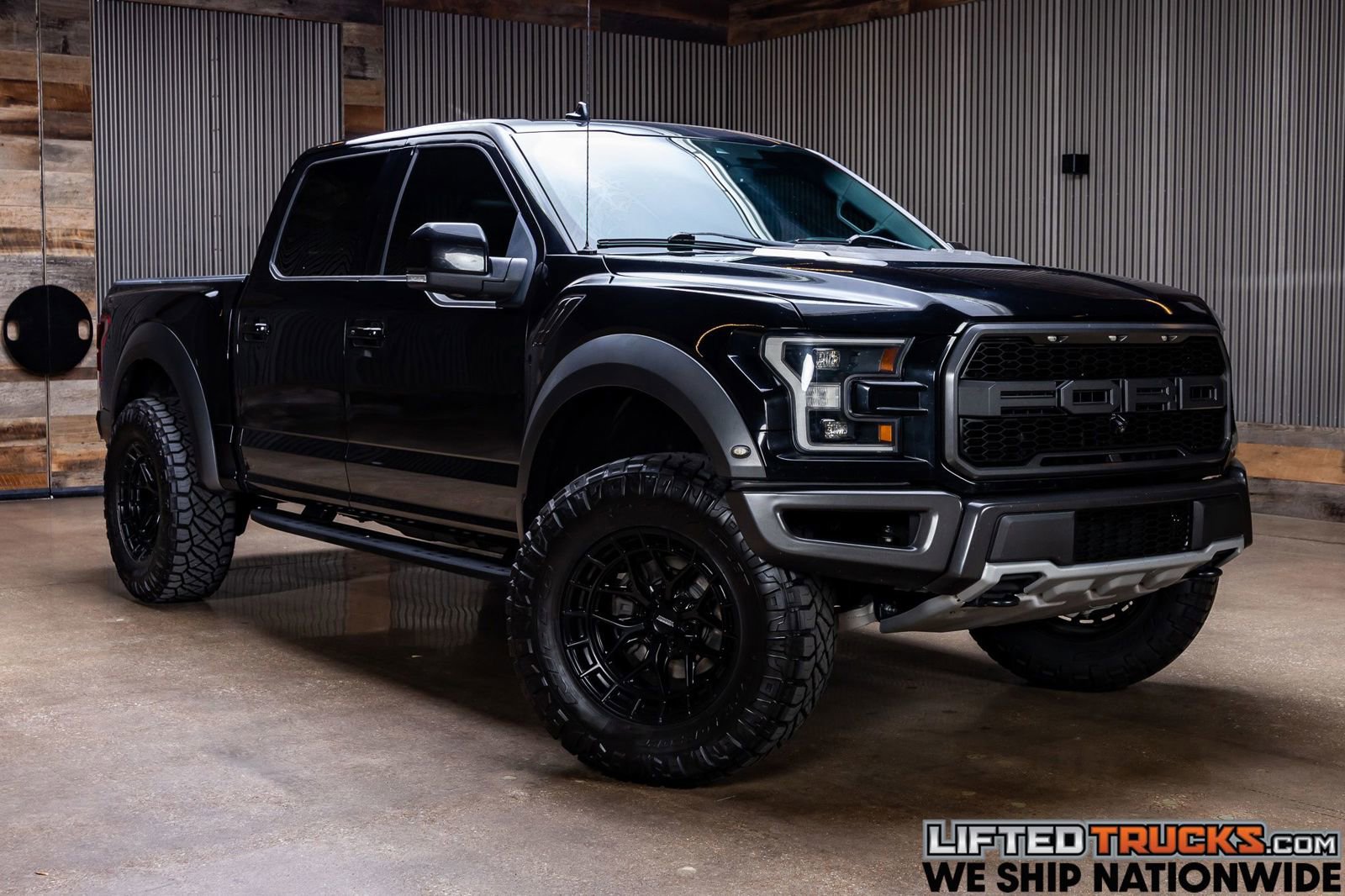 Used 2020 Ford F150 Raptor w/ Equipment Group 802A Luxury AWD/4WD image 1