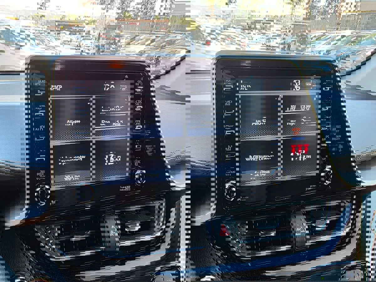 Used 2020 Toyota C-HR Limited FWD image 34