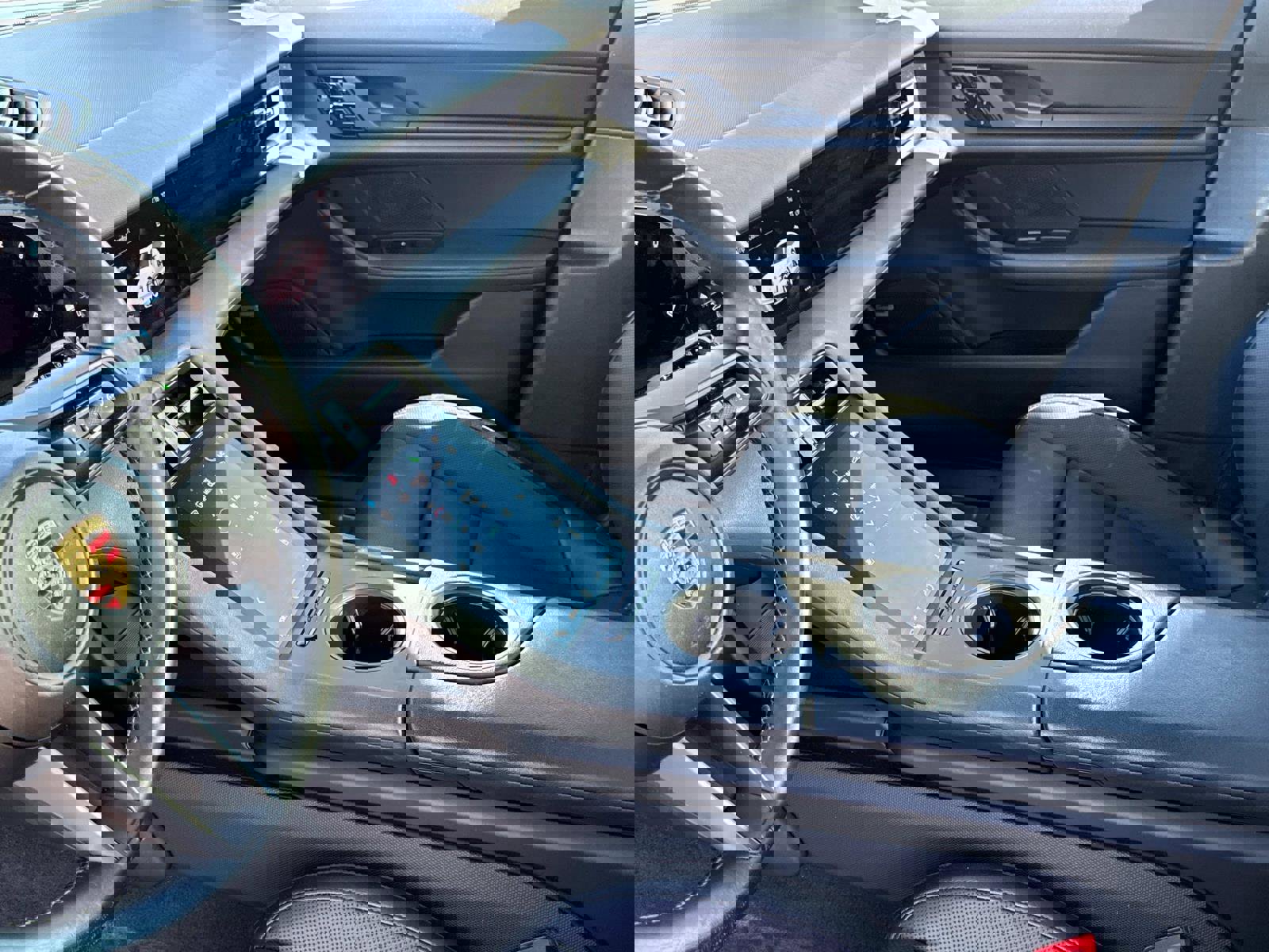 Used 2021 Porsche Taycan image 19