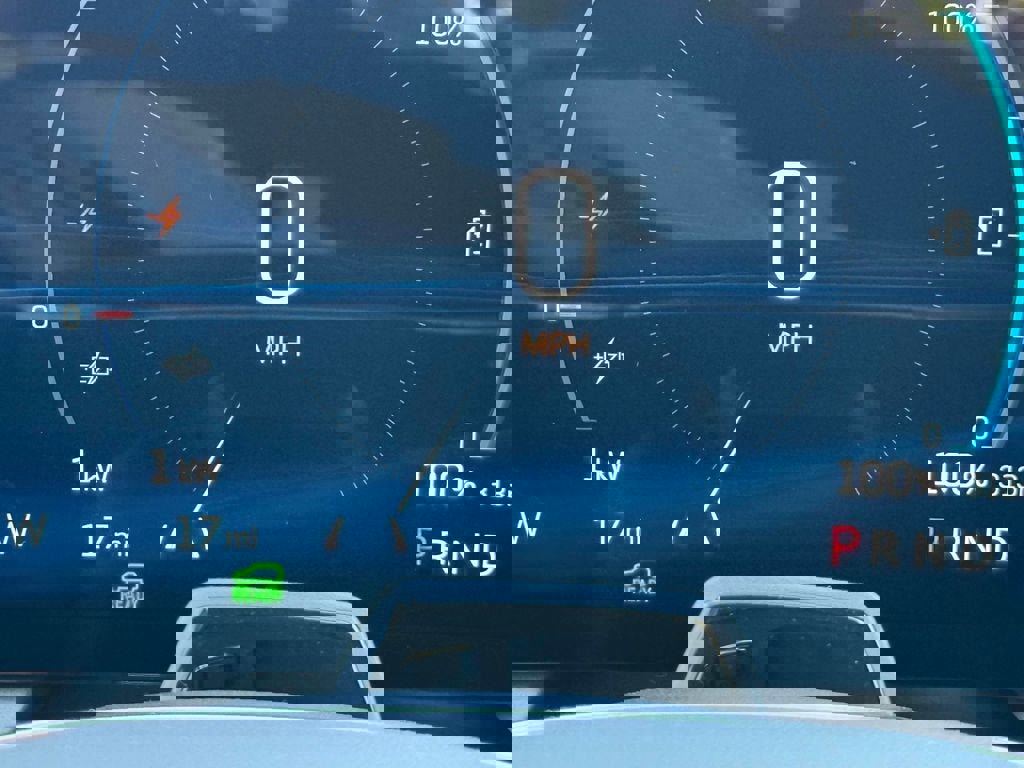 New 2026 Cadillac Optiq Luxury 2 image 4