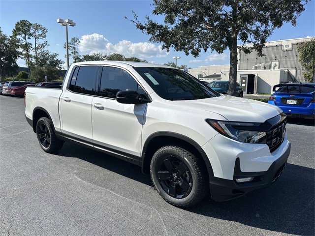 New 2026 Honda Ridgeline Black Edition image 3