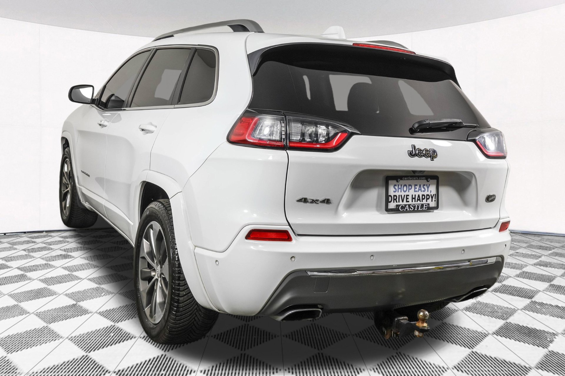 Used 2019 Jeep Cherokee Overland w/ Technology Group AWD/4WD image 17