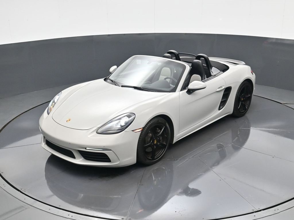 Used 2018 Porsche 718 Boxster image 28