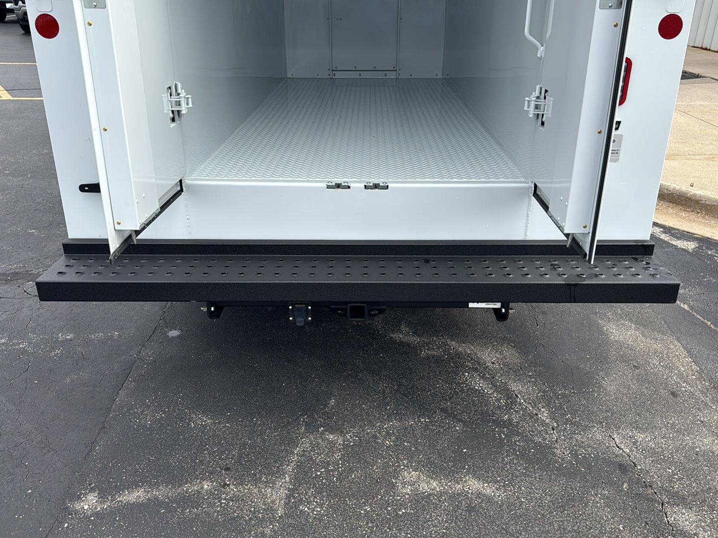 New 2026 Chevrolet Express 3500 w/ Power Convenience Package RWD image 8
