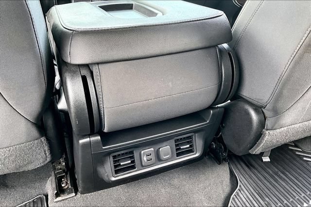 Used 2021 Chevrolet Silverado 1500 LT AWD/4WD image 11